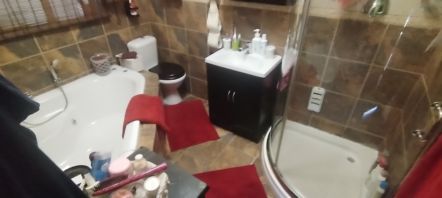 4 Bedroom Property for Sale in Harmony Free State